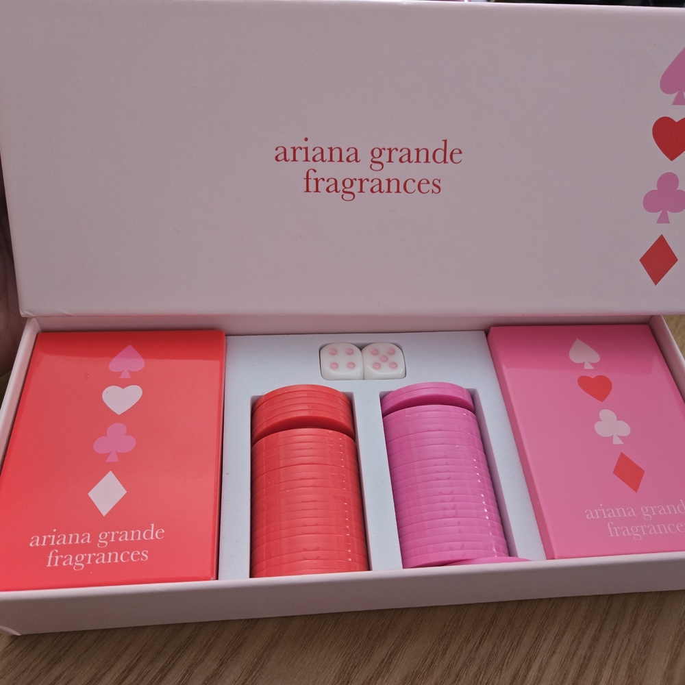 Ariana Grande Fragrances Gift Set